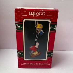 1990 Enesco Don't Open 'Til Christmas ornament mouse and cheese